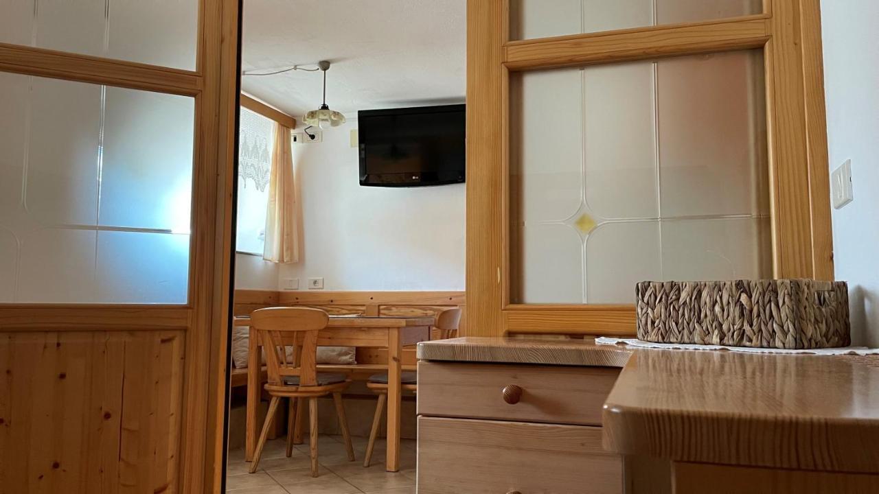 Apartma Zotler Appartement Kobarid Buitenkant foto
